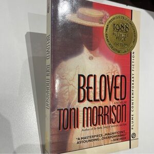 BELOVED BY TONI MORRISON 1988 1st Plume Printing. Mint Condition book